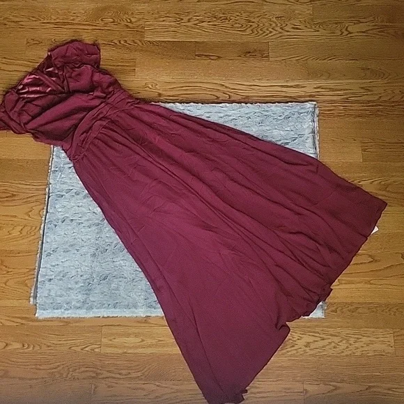 Cupshe Dark Red Maxi Dress, Women's Size Small, New With Tags! - Picture 1 of 9